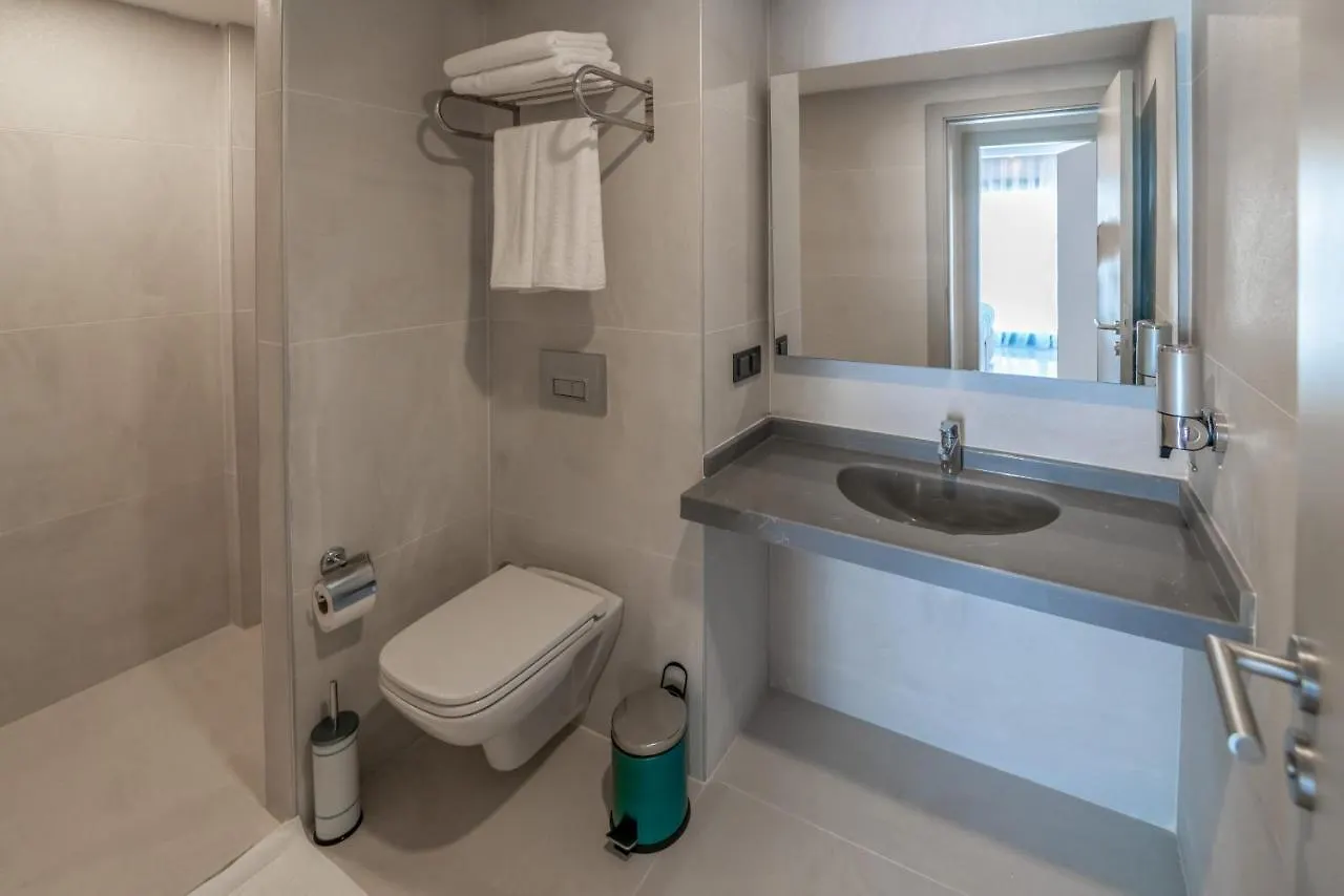Torba Buk Hotel Bodrum 3*,